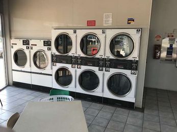 Maroochy Sands Laundrette gallery image 3