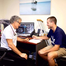 Darwin Sports Injuries & Back Clinic–Dr Doug Hardcastle gallery image 5