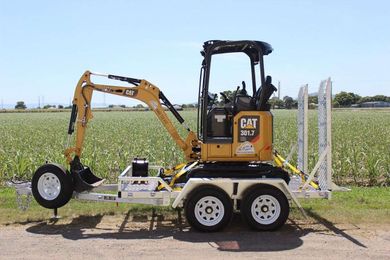 Little Diggers Mini Excavator Hire gallery image 24