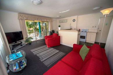 Beaches Serviced Apartments gallery image 7
