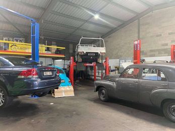 AA Automotive Repairs gallery image 3