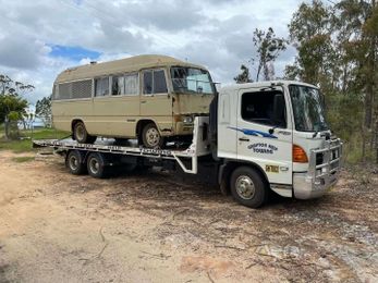 Iluka Help Towing Services gallery image 1