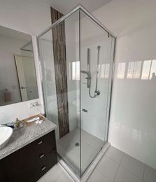 Gold Coast Shower Screens gallery image 10