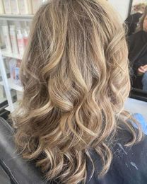 Anaston Hair and Beauty gallery image 2