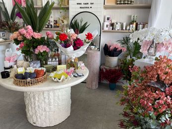 Ruby Oak Floristry gallery image 37