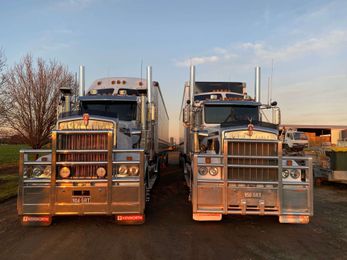 Steve Rinaldi Trucking gallery image 3