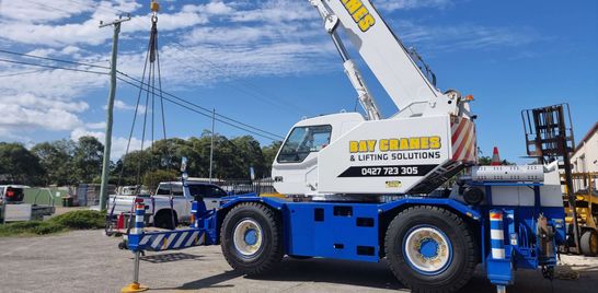 City crane hire 16ton Port Stephens Newcastle hunter Valley 