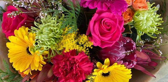 popular Bright Bouquets