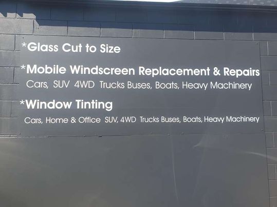 Centre Point Windscreens & Window Tinting gallery image 5