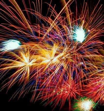 KC's Fireworks Displays Darwin gallery image 1